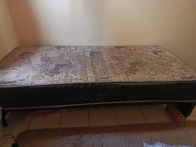 Cama de solteiro
