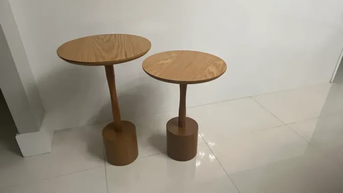 Conjunto de mesinhas de canto - madeira