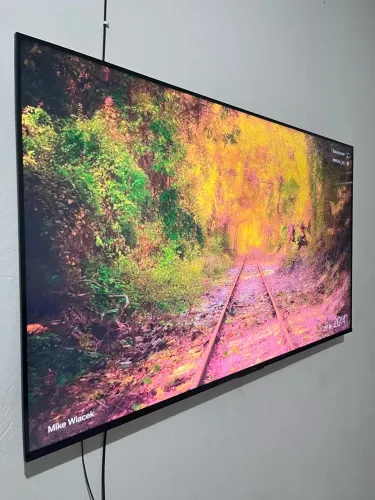 Vendo Tv 55 polegadas nova barato!!