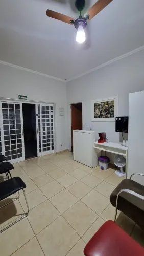 Alugo pequena Sala Comercial em Sertãozinho