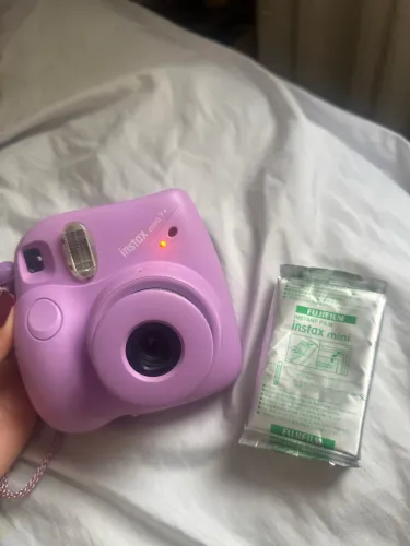 Câmera polaroid instax + 10 filmes