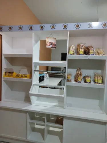 Expositor de MDF para Padarias ou Armazém
