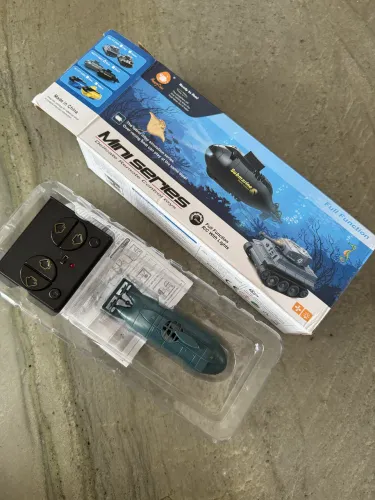 Mini submarino aquario e piscina