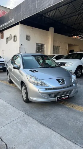Peugeot 207 Sedan Passion XR 1.4 Flex 8V 4P 2012