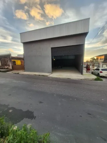 Galpão Novo 10x30 c/ Portão Automatico proximo a Eucatur 