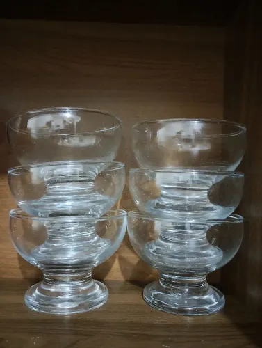 Taças de sobremesa.
