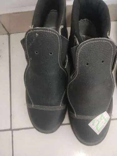 Bota coturno segurança n 43 c/ biqueira