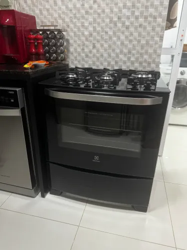 Fogão Electrolux 5 bocas - tampo em vidro 