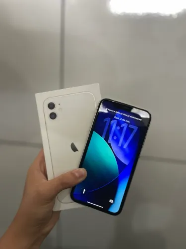 Iphone 11 Branco - 64GB