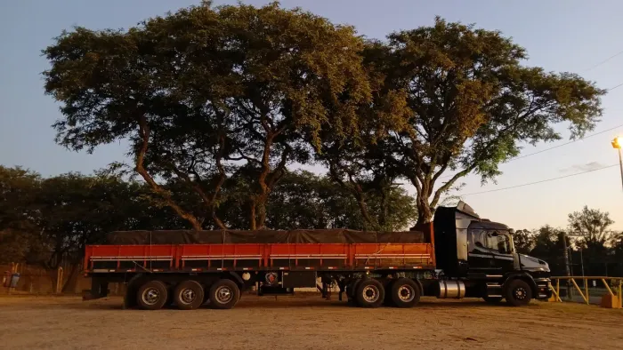 Carreta Guerra Graneleira LS