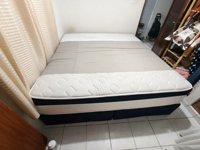 Vendo Cama King Size Extremamente Nova