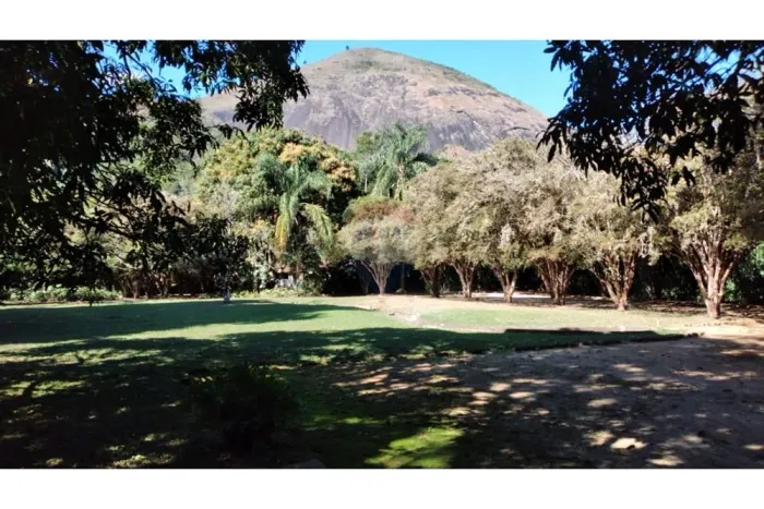 GRANJA COM 72.000 M²