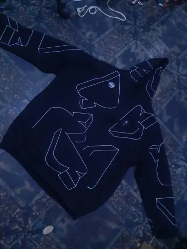 Vendo blusa de frio da mcd original nova lacrada NN usada