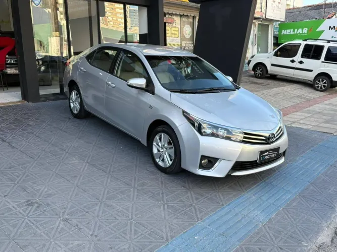 Toyota Corolla GLI 1.8 Flex 16V Aut. 2015