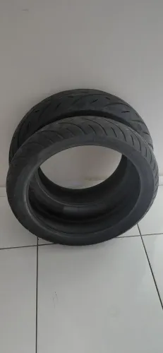 Pneus metzeler cruisetec, usado.