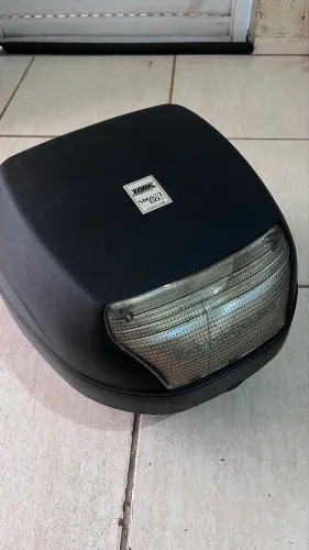 Baú tork 28 litros com suporte