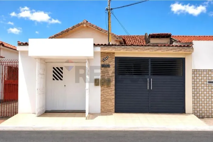 Casa | Venda | Getúlio Vargas, Aracaju/SE | 4 quartos | 168,75m² | R$ 350.000