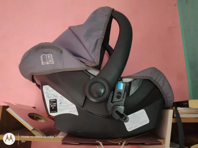 Bebê conforto semi novo