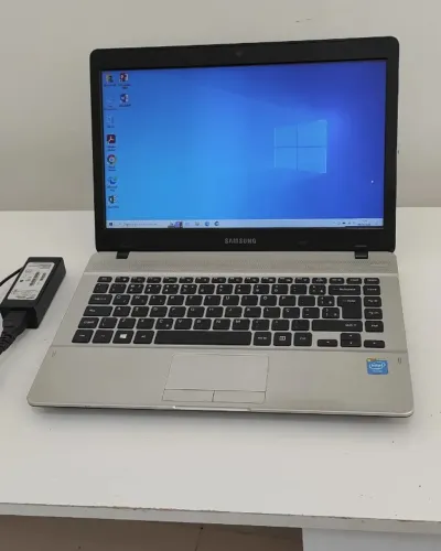 Samsung NP370E Notebook Celeron 3205U 4GB RAM SSD 120GB + HD 500GB Tela 14" HD