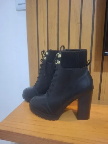 Calçados Botas 