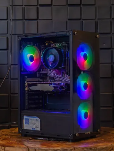 Ryzen 5 2600 | RX 550 | 16GB RAM | SSD 480GB | Fonte Duex 500W