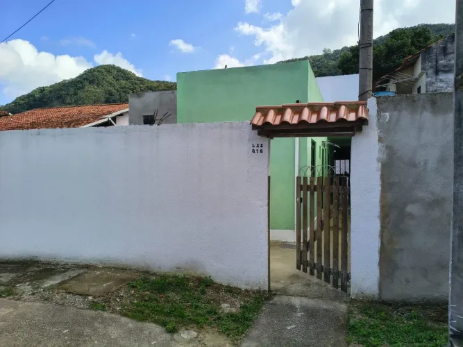 Alugo kitnet na Rua do Restaurante Seu Antônio