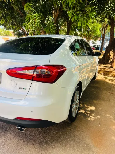 Kia Motors Cerato 1.6 16V Flex Aut. 2015