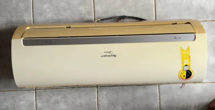 Vende-se Ar Condicionado Springer Midea 9 Mil Btus Convencional