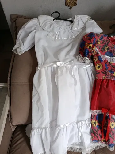 Cinco vestidos novos de quadrilha por r$ 80