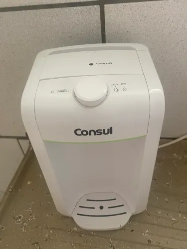 Vendo filtro água cônsul usado em excelente condições.