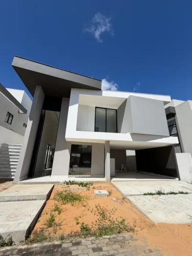 Casa Duplex de 5/4 com 5 suítes no Res. Sunset Boulevard 1 de 260 m², 4 vagas de 2.000.000