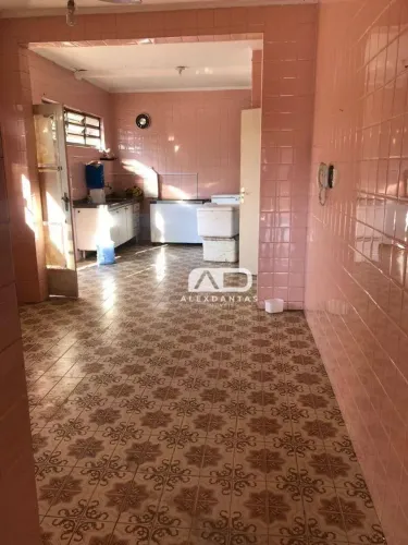 Sobrado com 3 dormitórios para alugar, 140 m² por R$ 2.660,00/mês - Cerâmica - São Caetano
