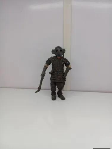 Frodo na armadura goblin