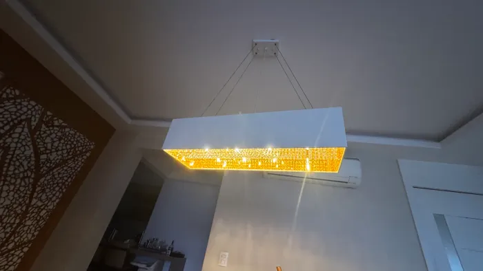 LUSTRE PARA MESA DE JANTAR À VENDA