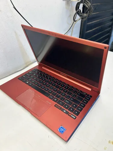 Positivo Red Atom Quad Core X4 | 4GB RAM | SSD de 64GB | Bateria Bo