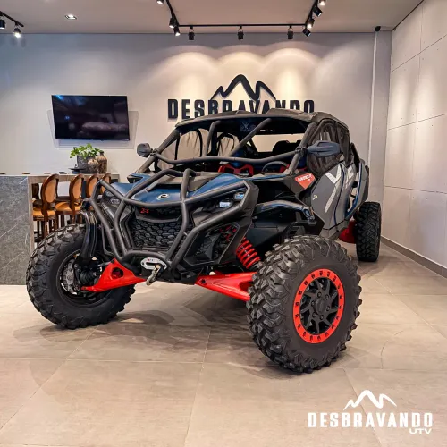 Can am Maverick R X-RS 2025 Max | Turbo 240 Cv | Câmbio sequencial 7 marchas | 4.200 km