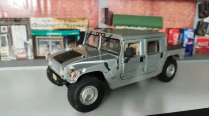 Miniatura Hammer 1/18