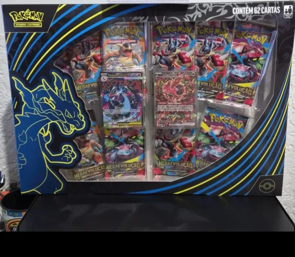 Box Charizard X Pokémon TCG - Lacrado