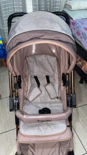 Vendo carinho de bebê novo!
