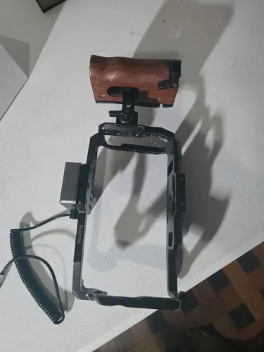 Cage smallrig + Plate Tilta + punhadura + conexão da tilta