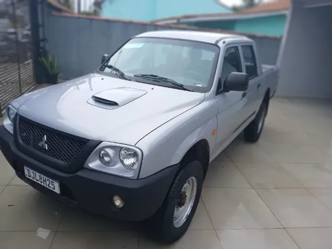 Mitsubishi L200 GL 2.5 4X4 CD Diesel 2012