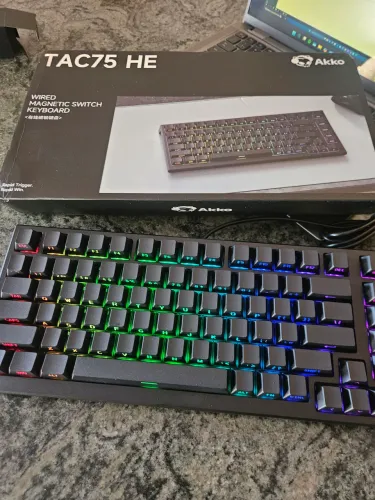 TECLADO MECÂNICO NOVO (TAK75 HE)