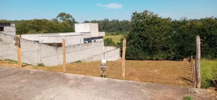 TERRENO À VENDA  547m²  HELVÉTIA