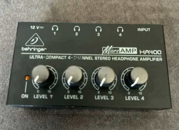 Amplificador Fone Powerplay Behringer Ha400 Com Fonte