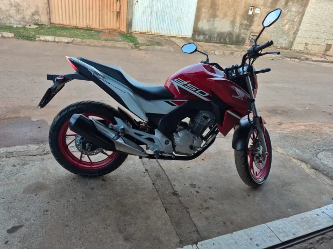 CB twister 250 ABS ano 2022