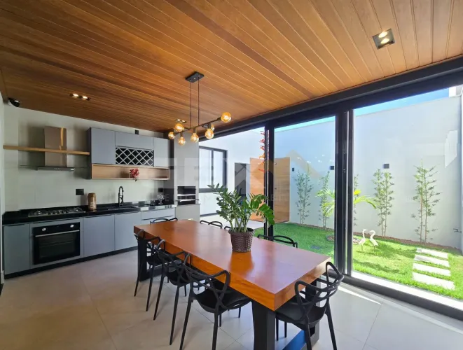 Casa à venda, 3 quartos, 1 suíte e área gourmet no Residencial Altaville