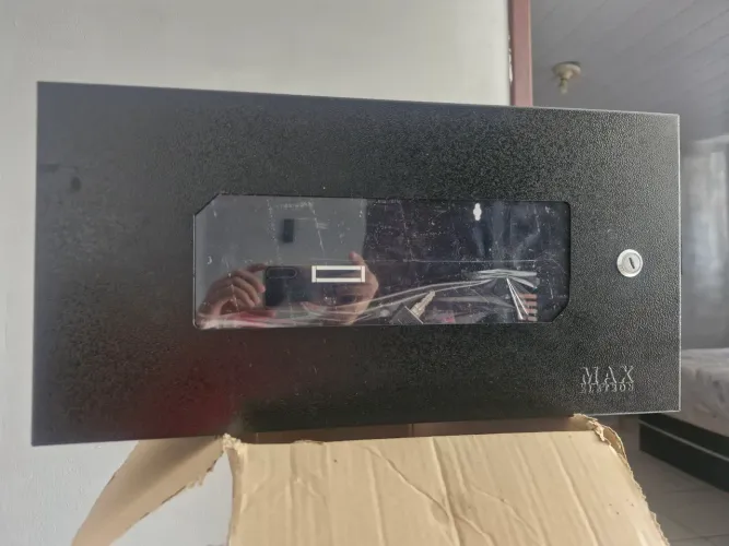 Gabinetes metálicos ELETRON MAX 