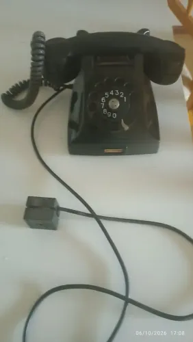 Telefone Antigo Ericsson De Baquelite Preta Vintage Década de 50/60<br>