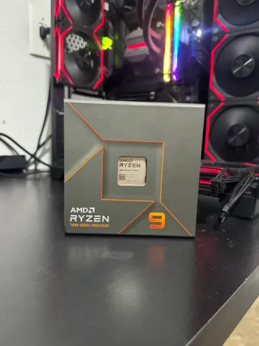 RYZEN 9 7900X 