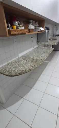 Bancada cozinha em granito+ balcão